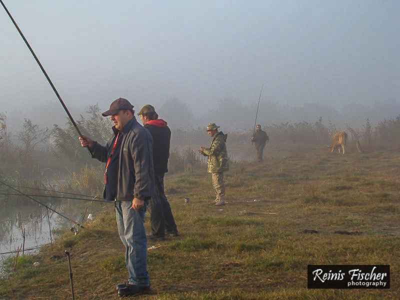 From the left: Giorgi, author of this blog and other fishermen