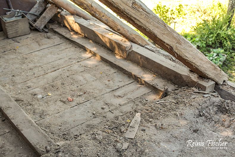 Uncovering planks