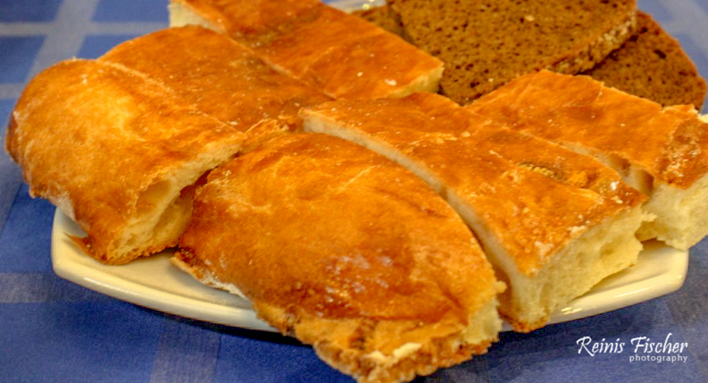 Azerbaijani bread at Shirhan restaurant Azerbaijani bread at Shirhan restaurant