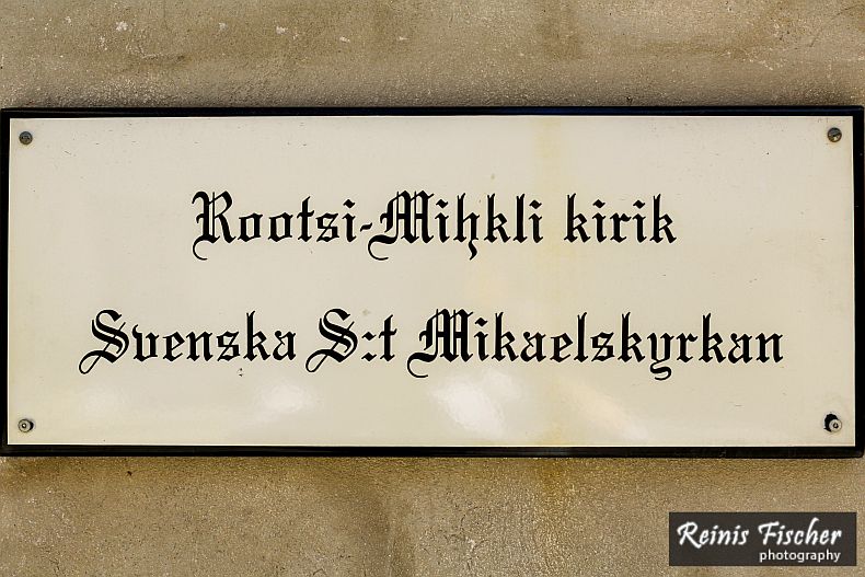 Signboard in Estonian and Swedish
