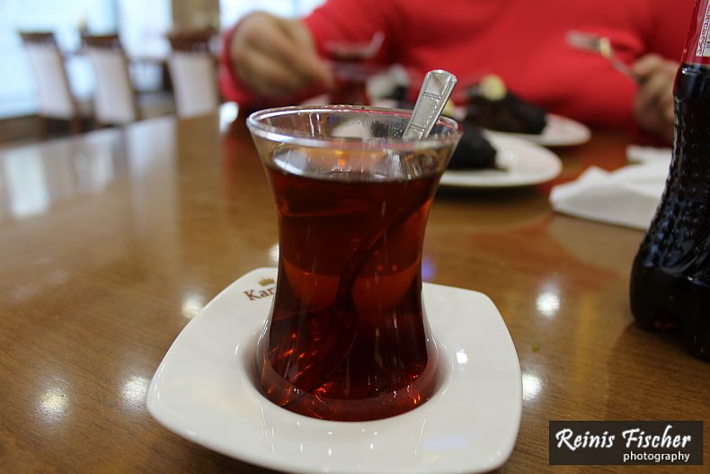 Finish your meal with sugar sweetened black tea