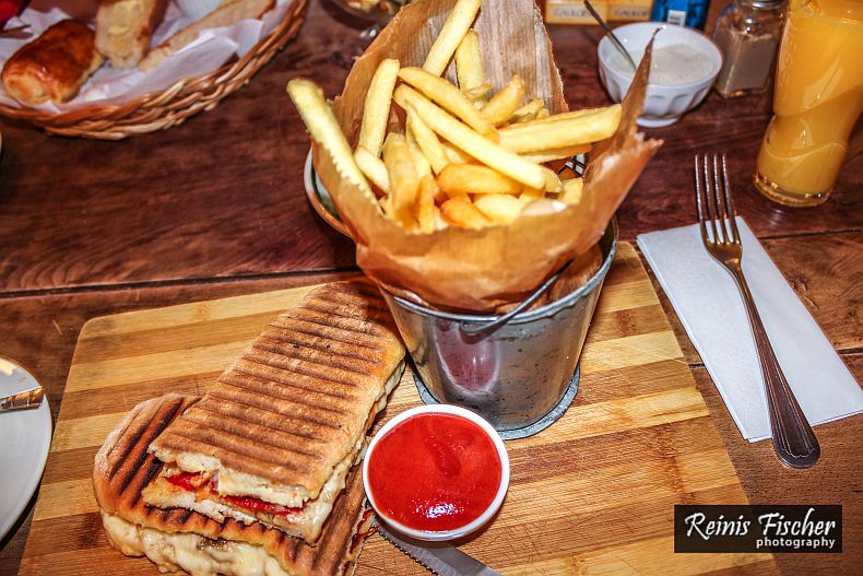 French fries and panini set