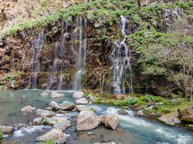 Dashbashi waterfall