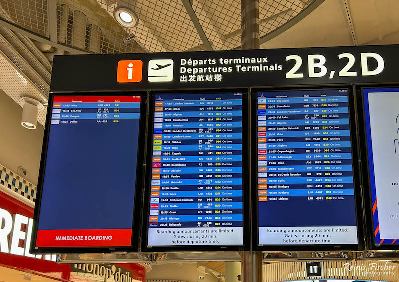 Timetable at Paris Charles de Gaulle Airport