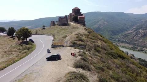 Embedded thumbnail for Jvari monastery from a drone flight / DJI Mavic Mini crash