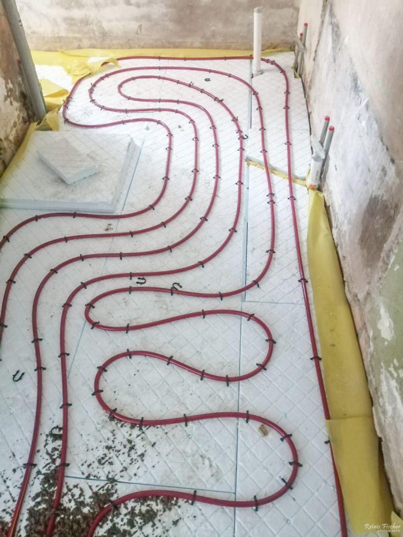 Pipes for underfloor heating