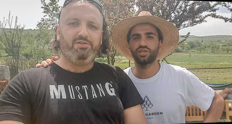 Atuthor of this blog (left) and David (right) - owner of this tavern