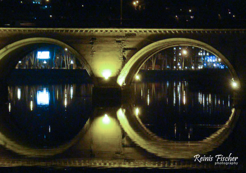Tbilisi bridge in night