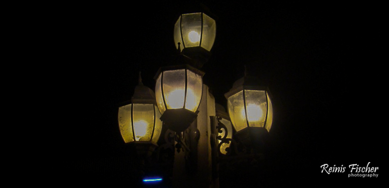 Lantern on Mtkvari embankment