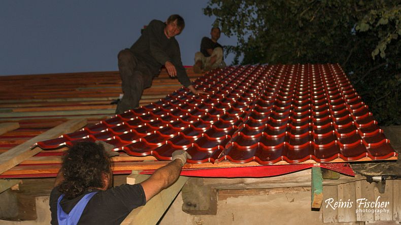 Adding second plate of metal roofing
