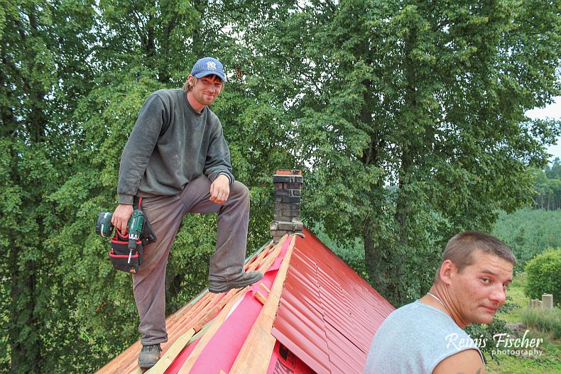 Roof masters a top on the roof (Edgars and Guntars)