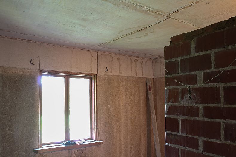 Ceilings and walls before paint job