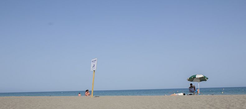 Swimming area in Playamar beach