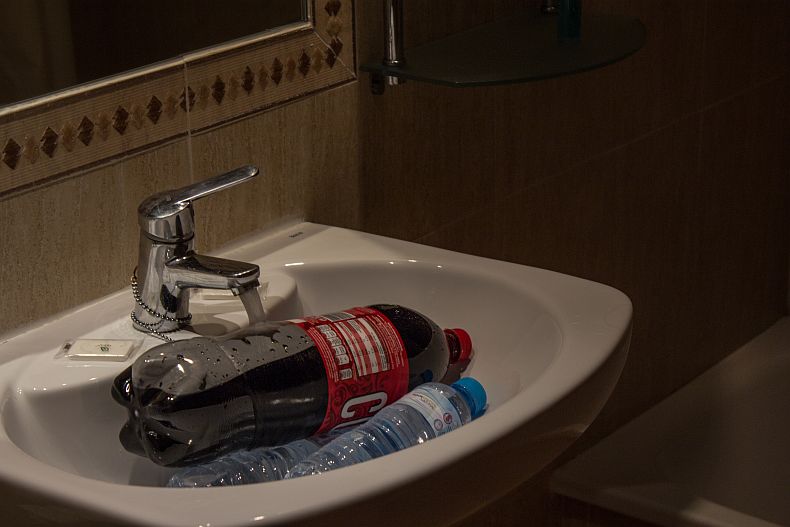 Bathroom at Hotel Parasol Garden