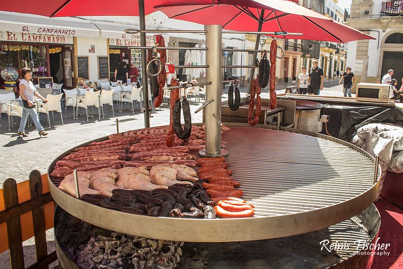 Spaniard way of grilling sausages