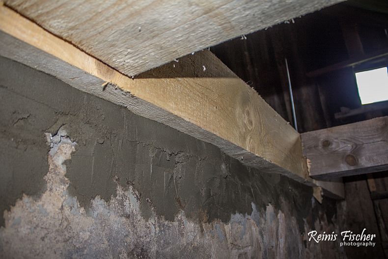 Concreting below beam