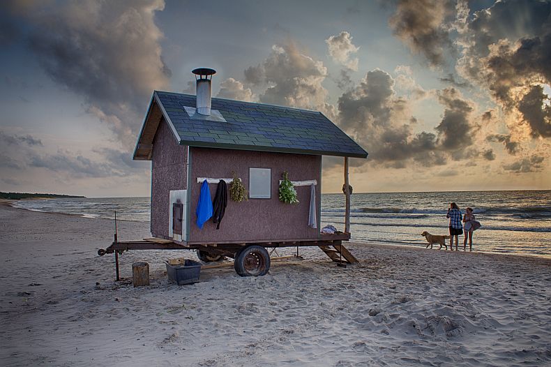 Bathhouse on the wheels