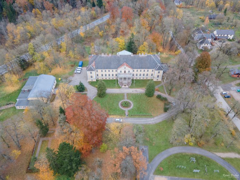 Rudbarzi palace from a drone flight