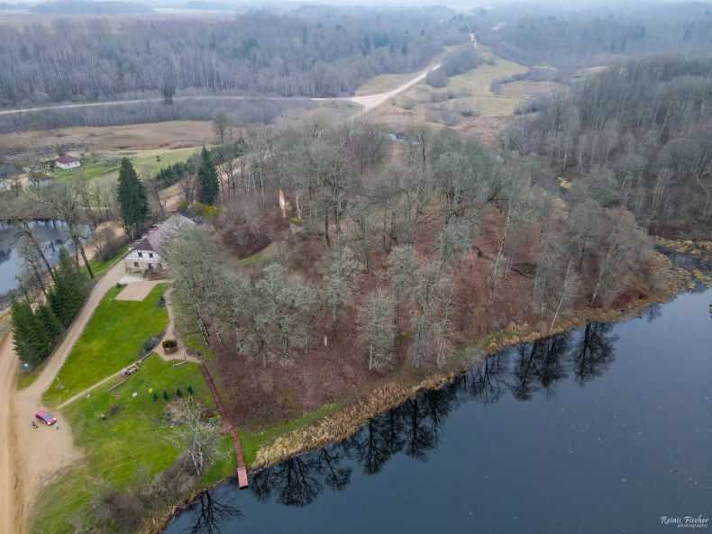 Embūte castle mound