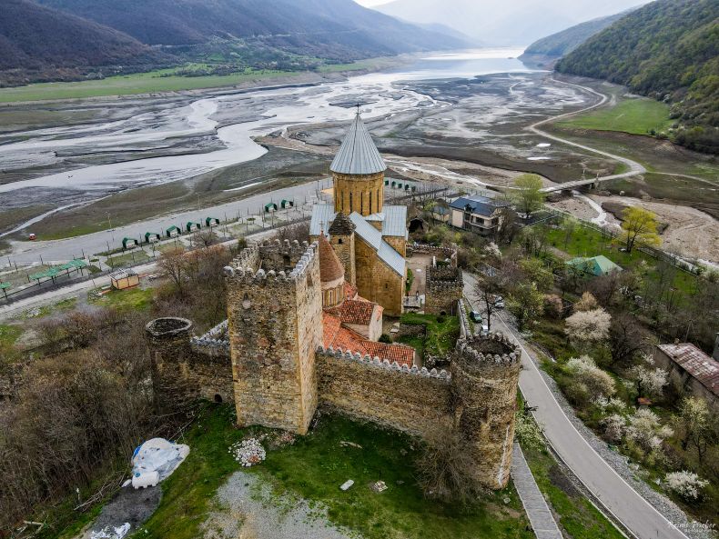 Ananuri castle complex and Aragvi river in Georgia