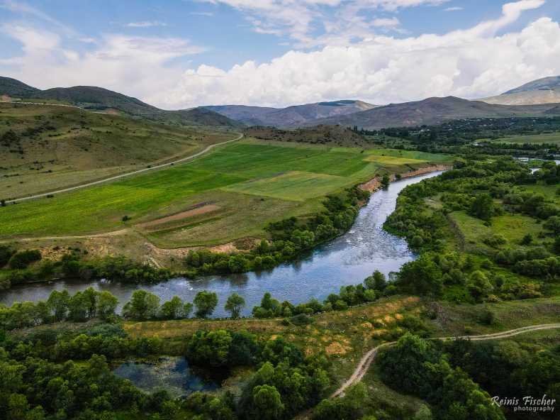 River Mtkhari passing by