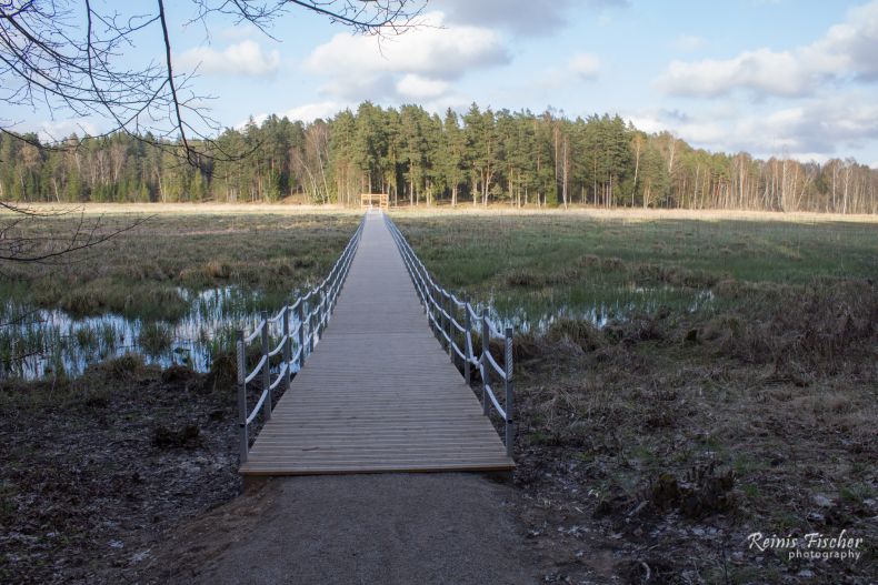 Pontoon footbridge in Kazdanga