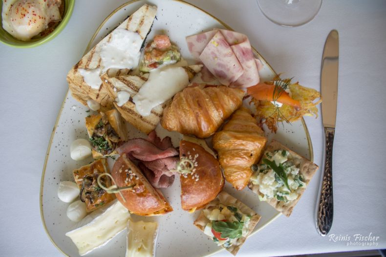 Brunch menu at Laivas