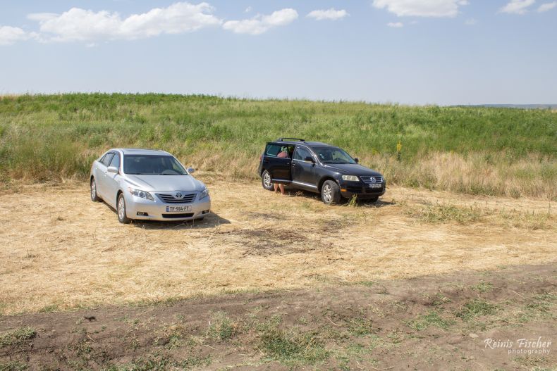 Free parking in the middle of field