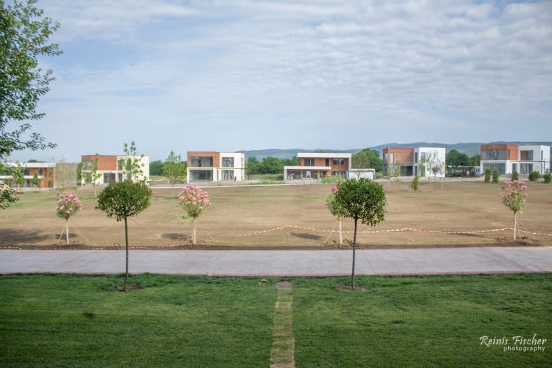 Cottage houses at Ambassadori Kachreti Golf Resort