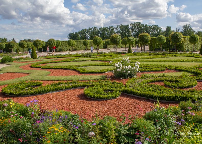 Garden at Rundale place