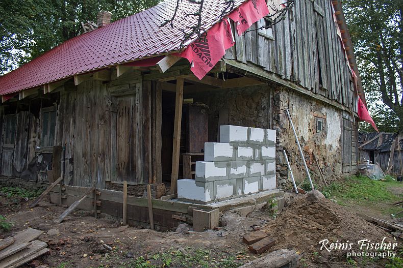 Four rows of aac blocks