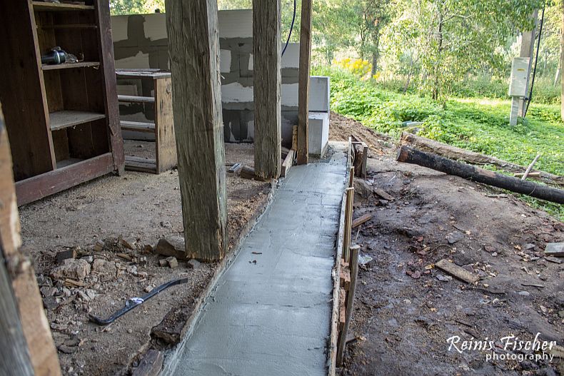 Concreting foundation