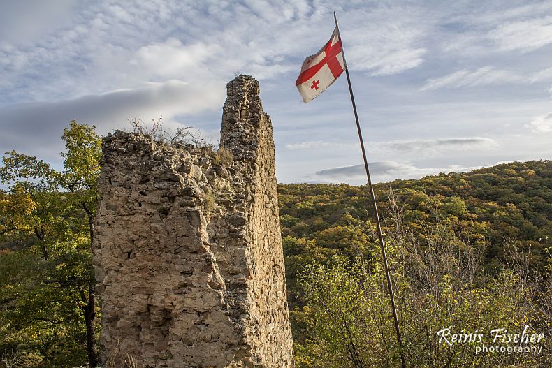 Ujarma fortress and Georgian flag