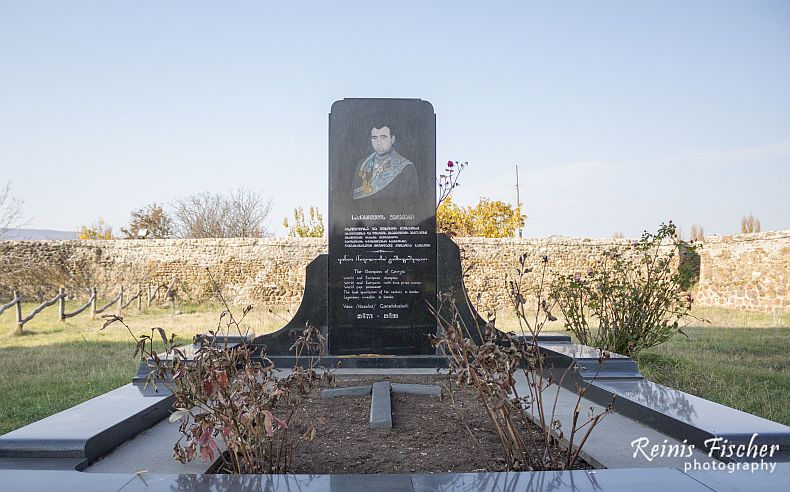 Vano Gamkhitashvili burial