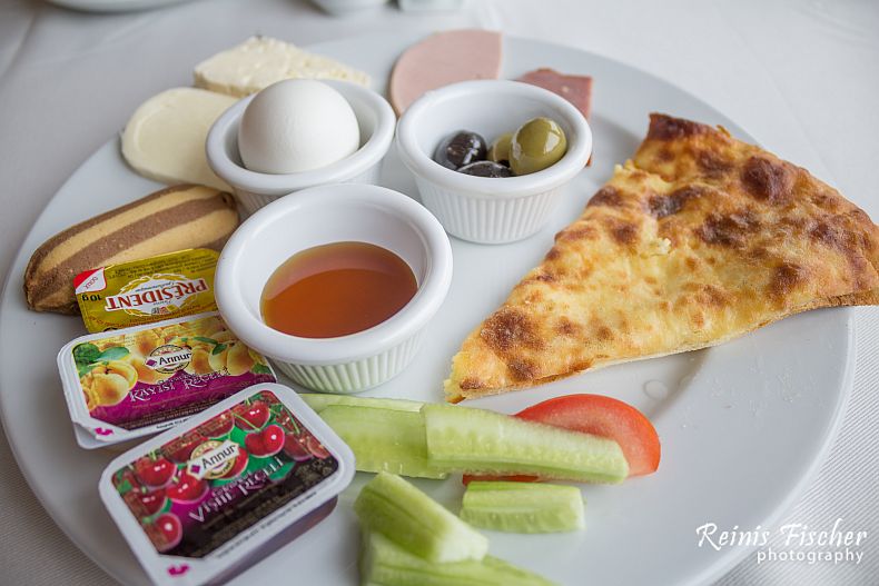 Breakfast at Sputnik