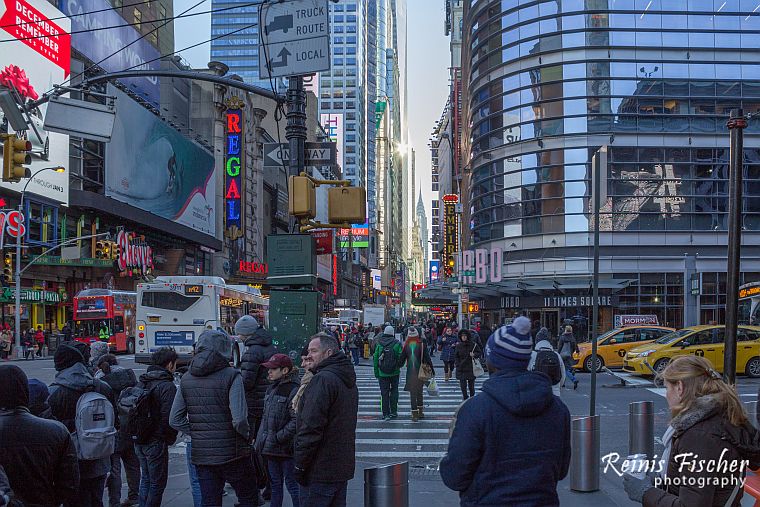 Always busy 5th avenue in New York