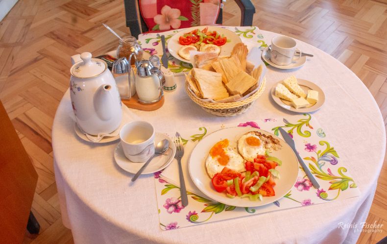 Breakfast at Odo's house in Tsinandali