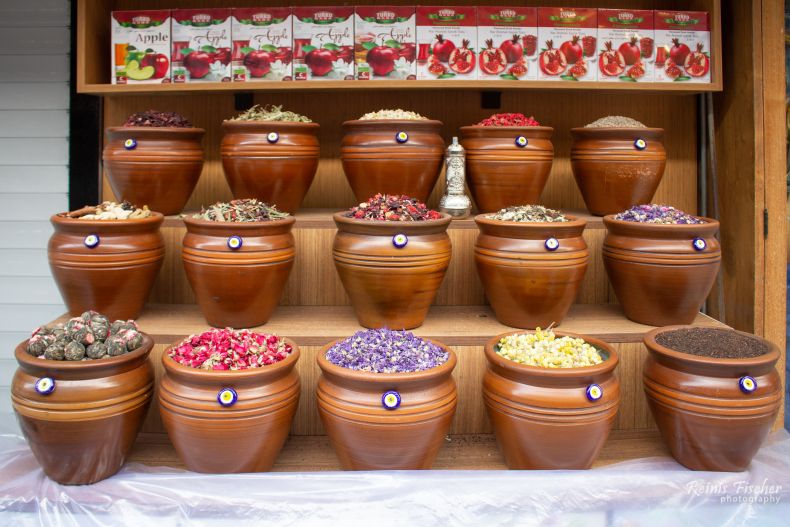 Turksih tea for sale near Hagha Sophia cathedral