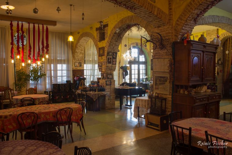 Dining hall at Chateau Mere