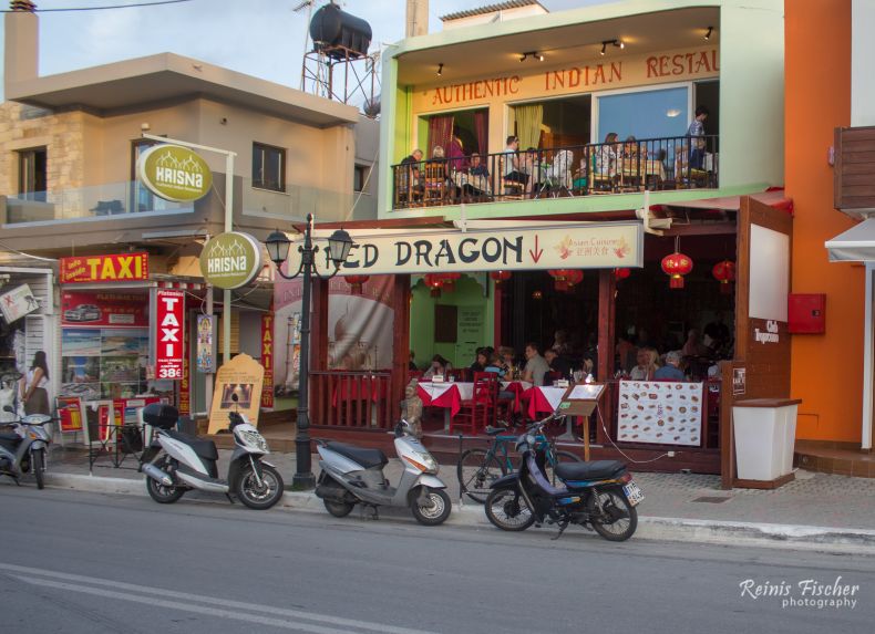 Red Dragon restaurant in Platanias